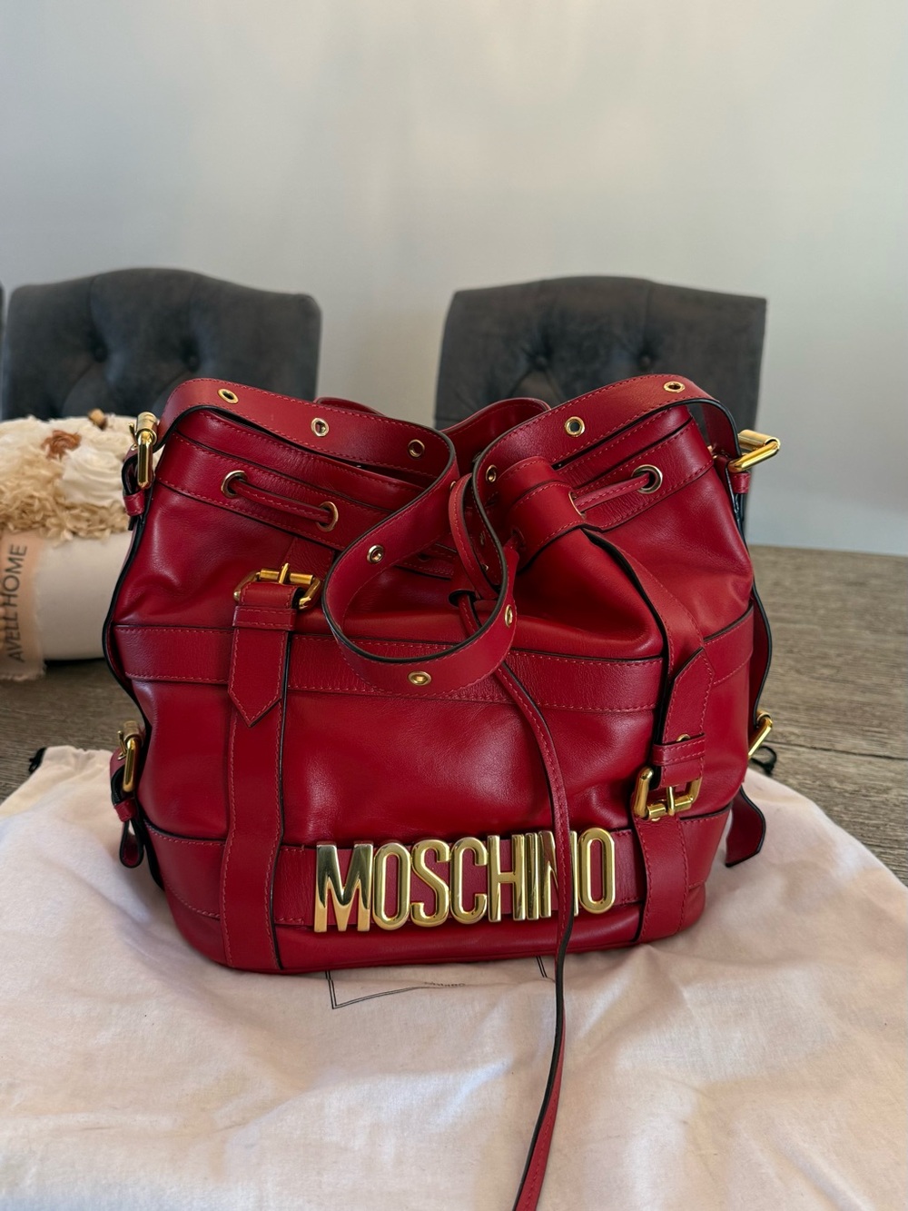 Moschino Red Leather Drawstring Shoulder Bag with Gold Logo
